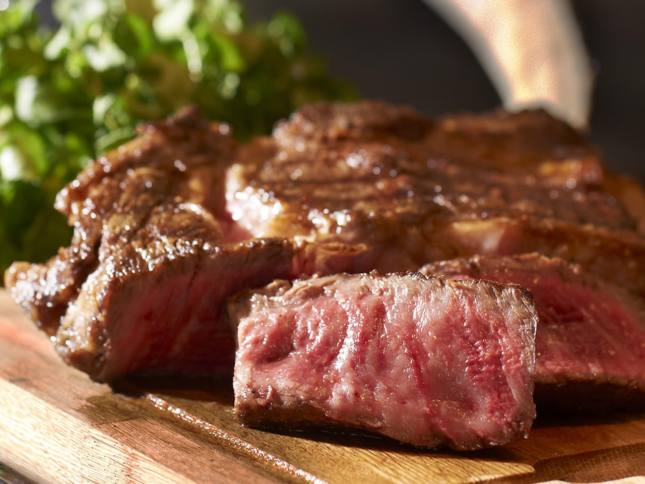 An iconic steakhouse featuring the finest ingredients and top-quality meats that are dynamically presented.