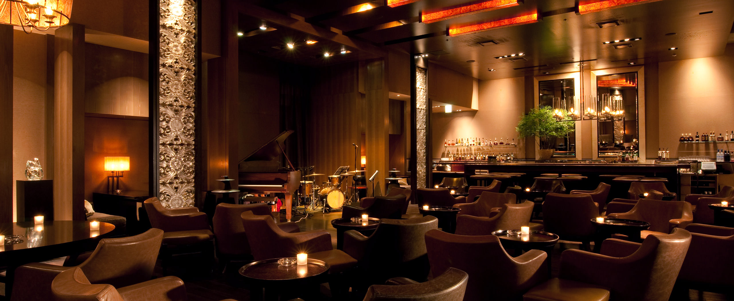 ジャズ生演奏、ライブミュージック バー「マデュロ」