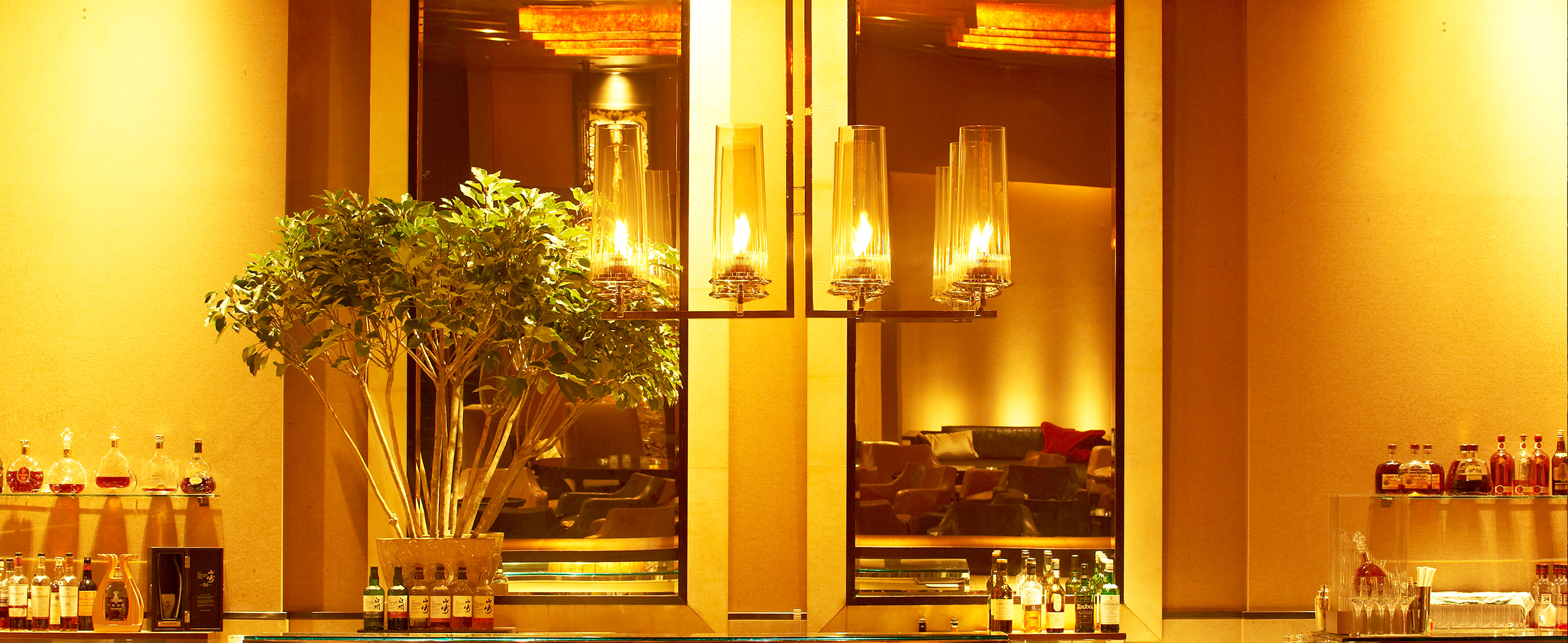 ジャズ生演奏、ライブミュージック バー「マデュロ」