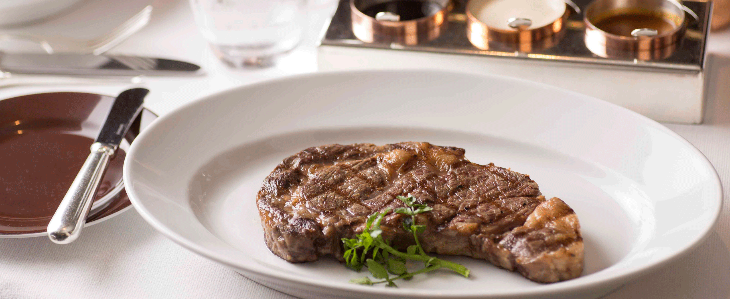 The Oak Door, Steakhouse ｜Restaurants at a Luxurious Roppongi hotel, Grand Hyatt Tokyo