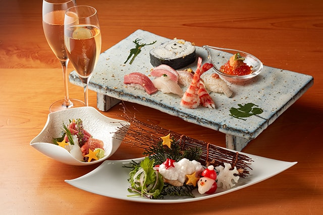 Roku Roku Christmas Dinner
