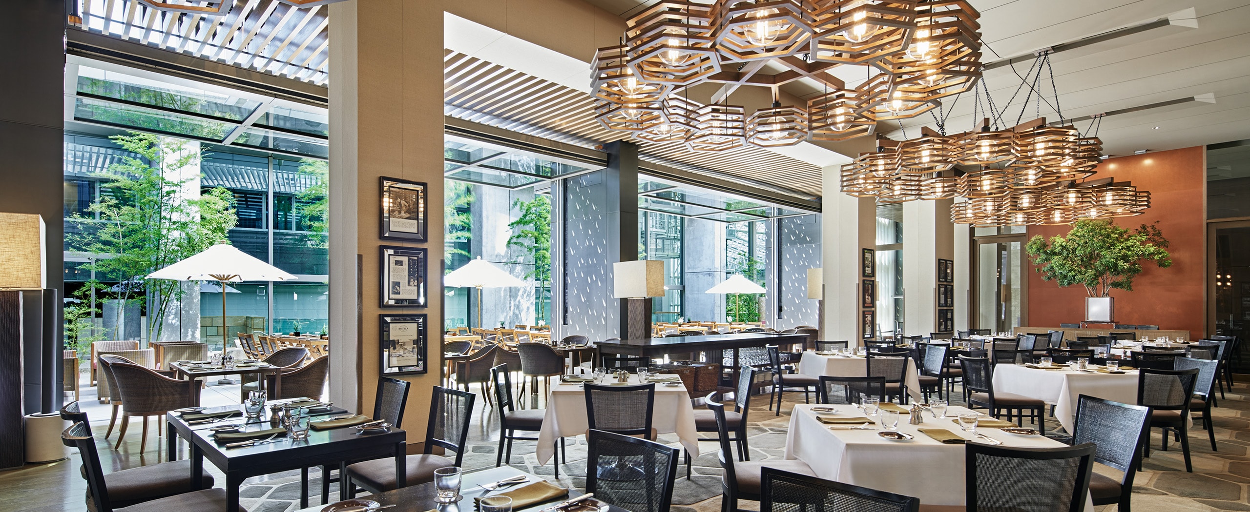 The Oak Door, Steakhouse ｜Restaurants at a Luxurious Roppongi hotel, Grand Hyatt Tokyo