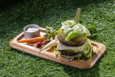 The oak door green SDGs burger vegetable