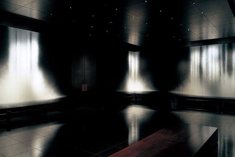 Waterfall, Grand Hyatt Tokyo 640