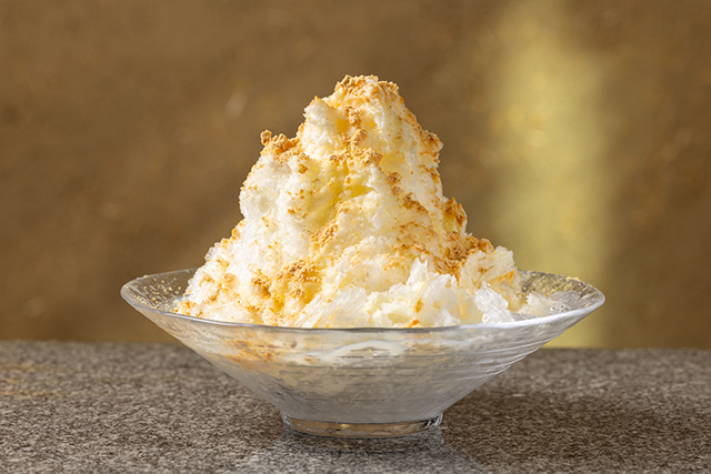Milk Kinako with Black Syrup Shaved Ice 640