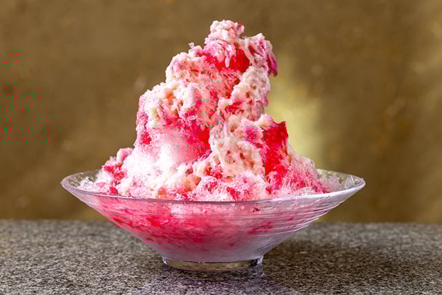 Strawberry Milk Shaved Ice 640