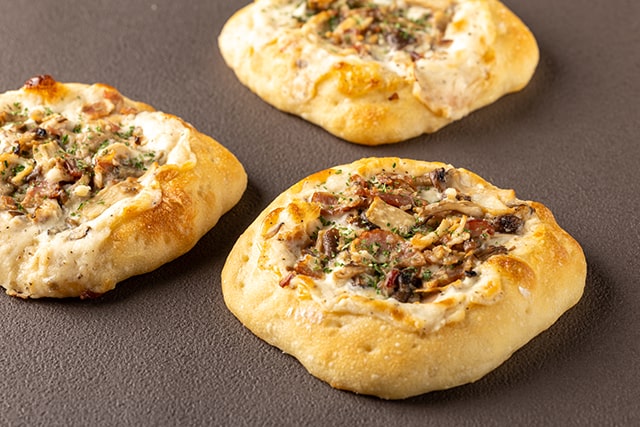 Autumn Bread 2025 Cheese Ciabatta with Mushrooms and Bacon 640