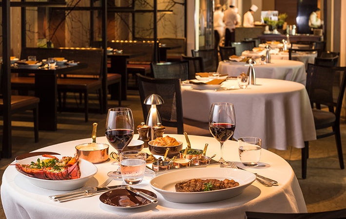 The-Oak-Door-Gallery 06-Dinner-Image-min