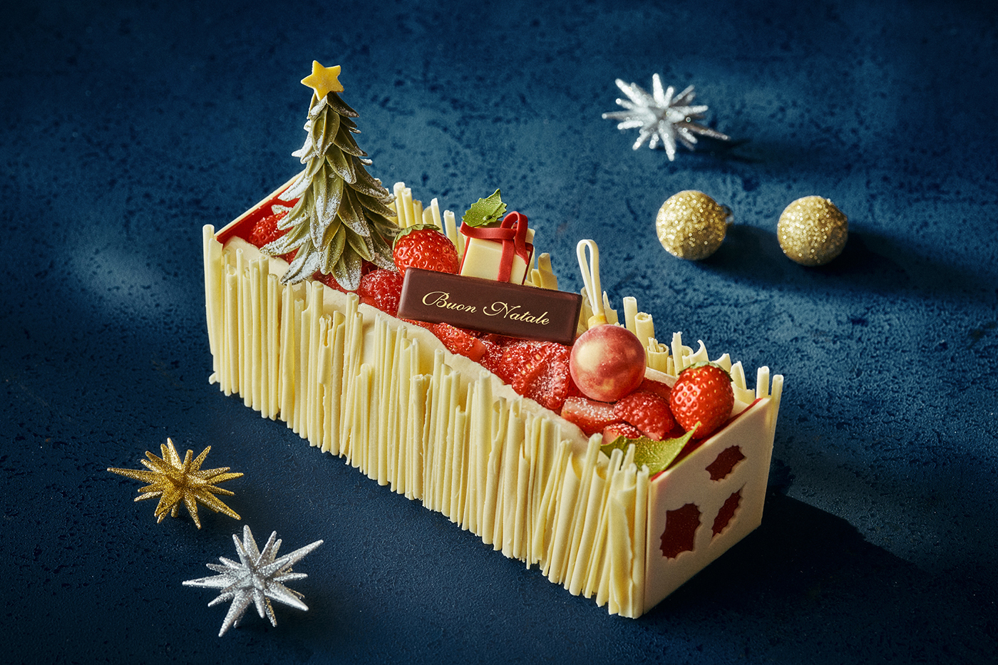 White Bûche de Noël 2025