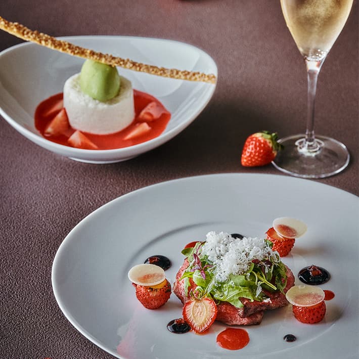 Strawberry-Dinner-Course-Main-Image