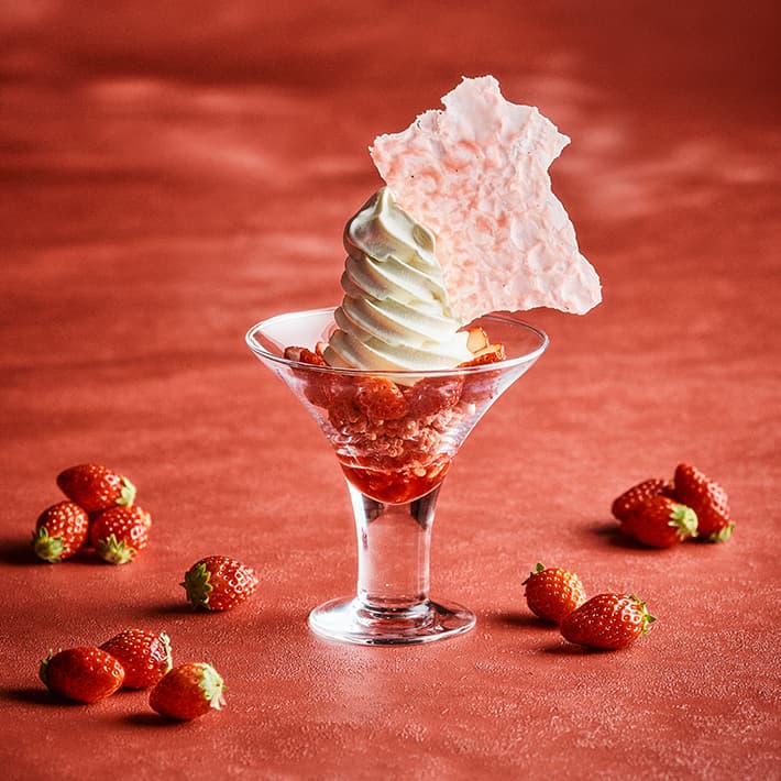 フィオレンティーナ ストロベリーパフェ