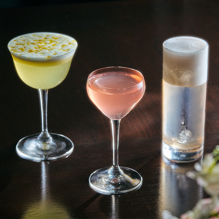 Spring-Cocktails-The-Oak-Door-Bar-Grand-Hyatt-Tokyo