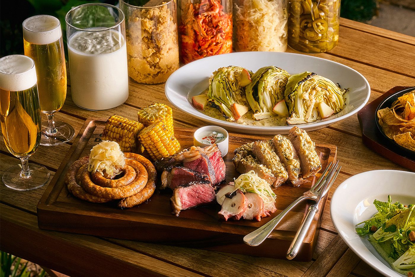 [Beer Garden & Barbecue] A White-Themed Summer Night Party & Terrace Dining Delights