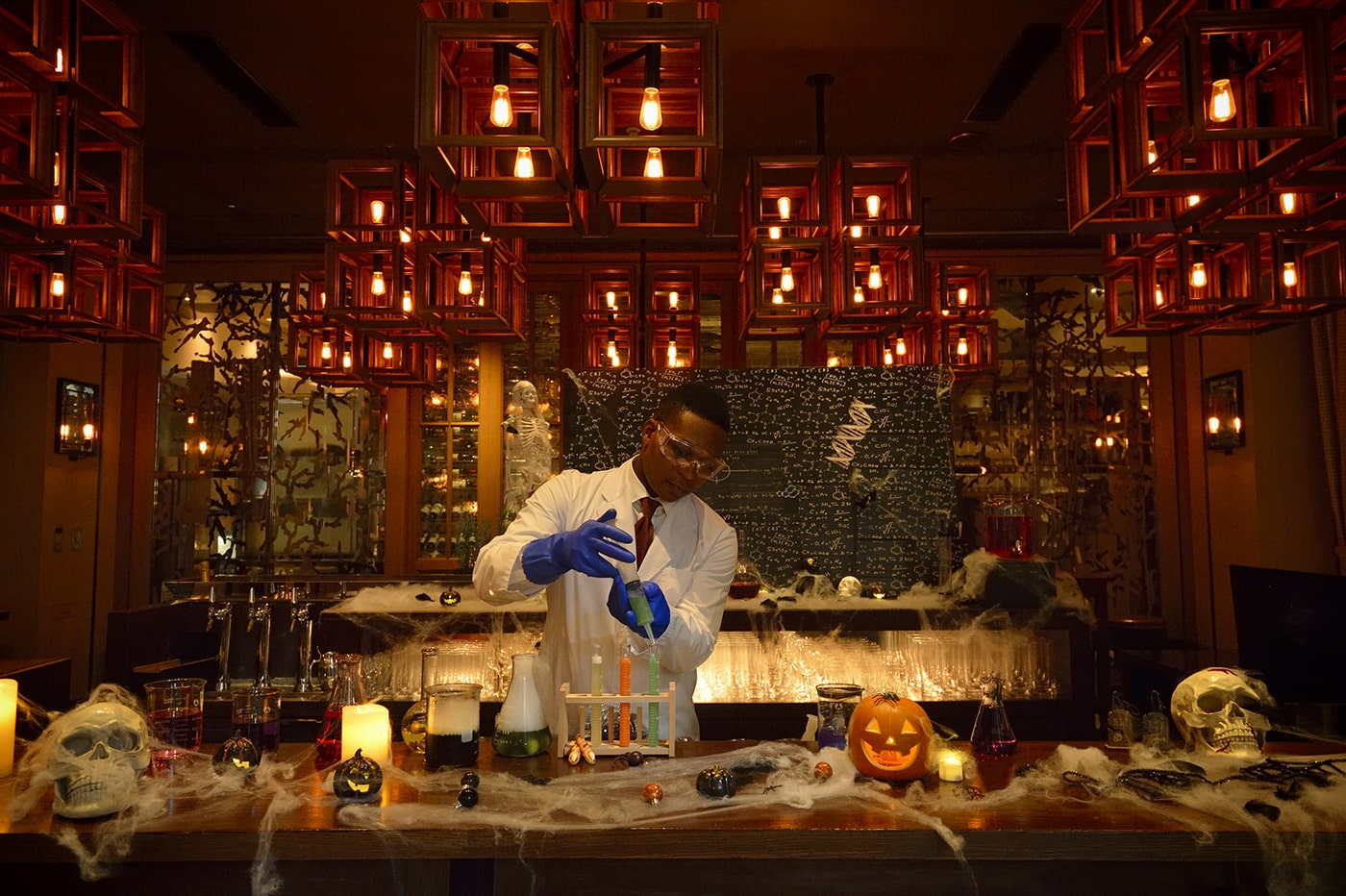 オーク ドア バー ハロウィンカクテル メイン画像