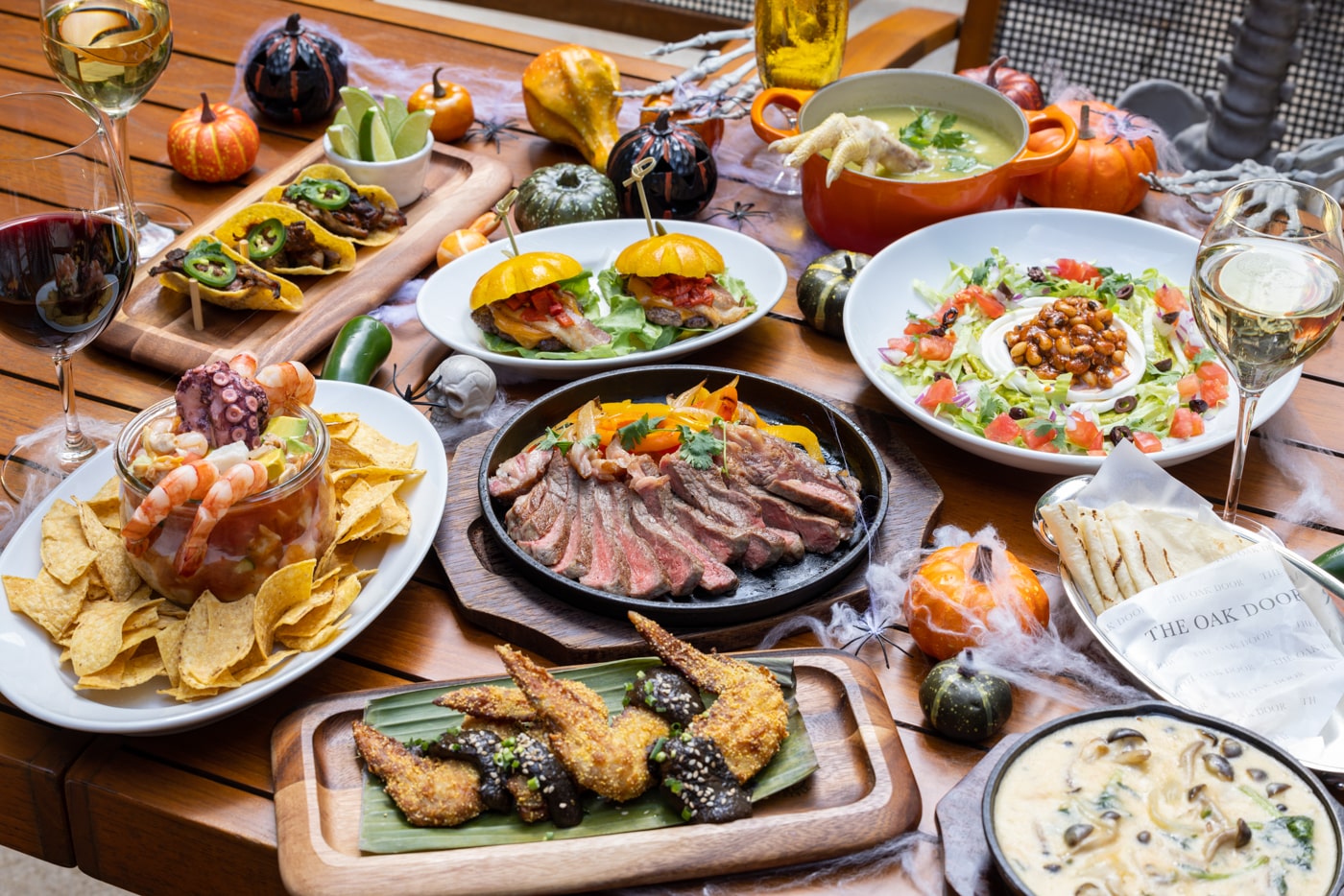 ハロウィン テラス 秋のバーベキュー料理とフリーフローを満喫 六本木 オーク ドア