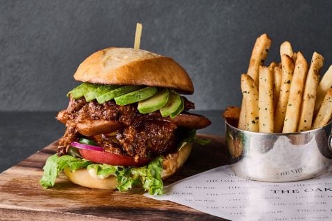 グランド ハイアット 東京 オーク ドア チリドッグ バーガー 1400