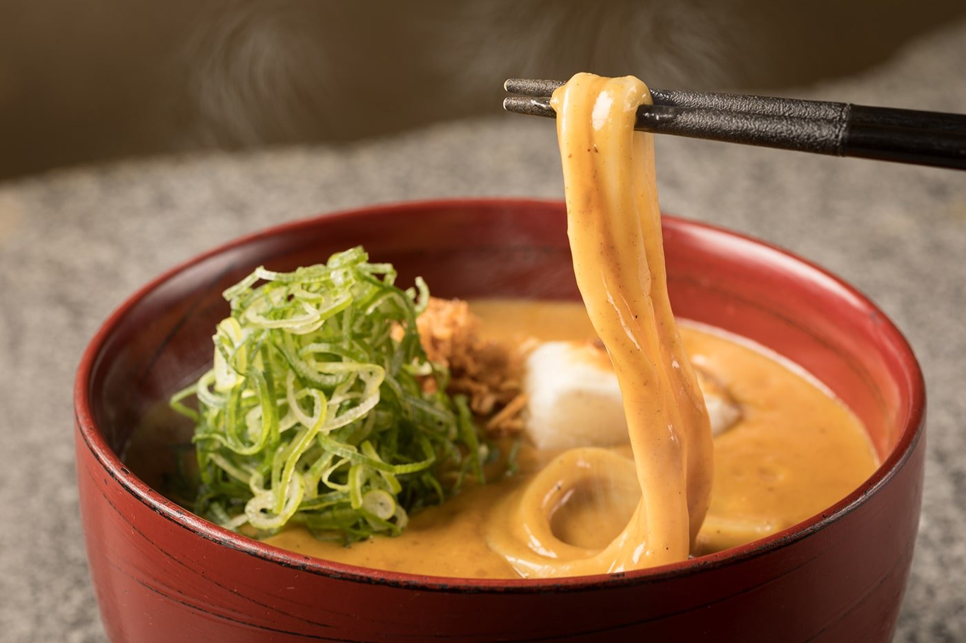旬房 カレーうどん 麺のイメージ メイン画像