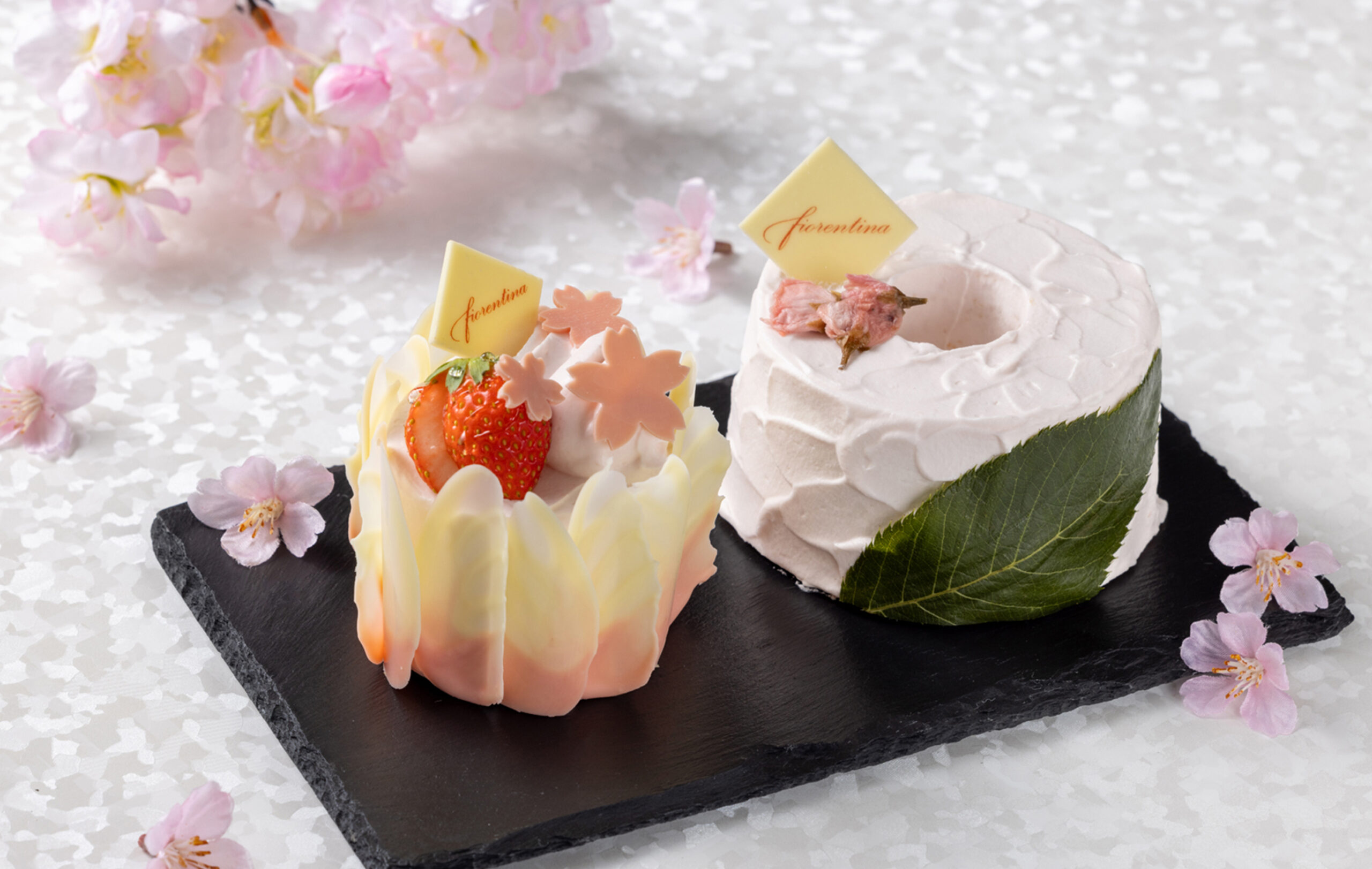 桜シーズン限定のプレミアムショートケーキ
