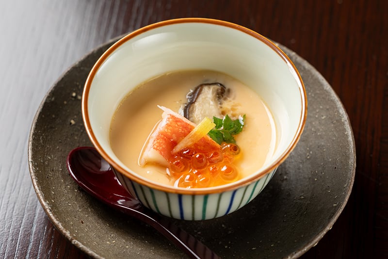 松茸や海鮮茶碗蒸しなど、旬の味覚を贅沢に楽しむ秋限定メニュー