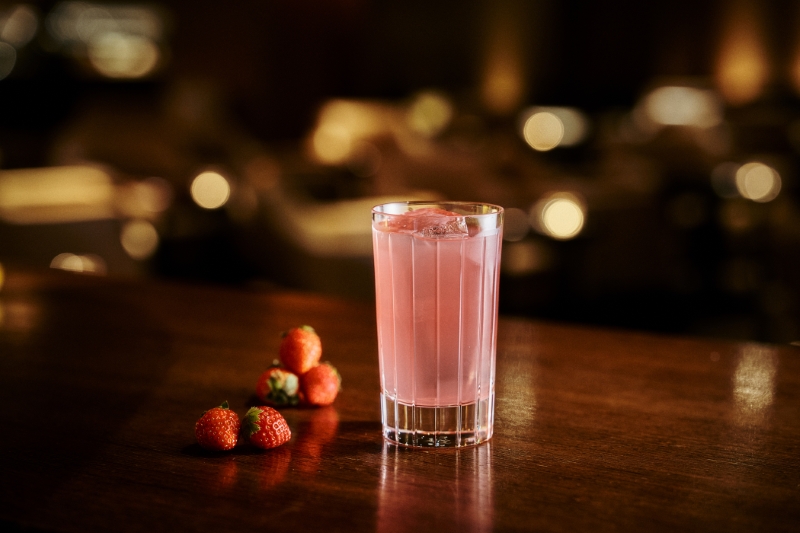 電気ブラン ストロベリー ミルク パンチ