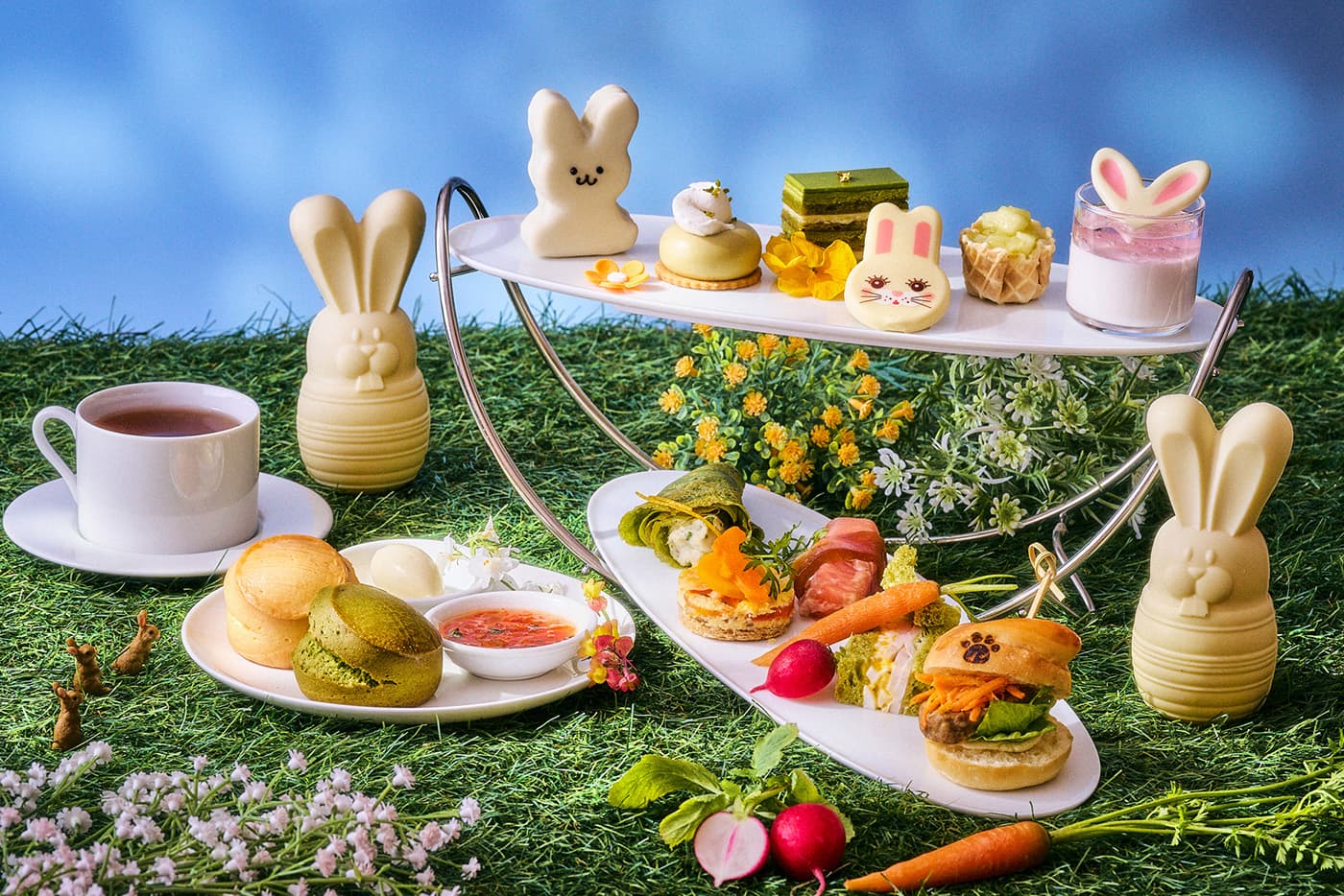 ストロベリー＆キャット アフタヌーンティー ｜幸福を招く猫をモチーフにしたストロベリースイーツで特別なひとときを