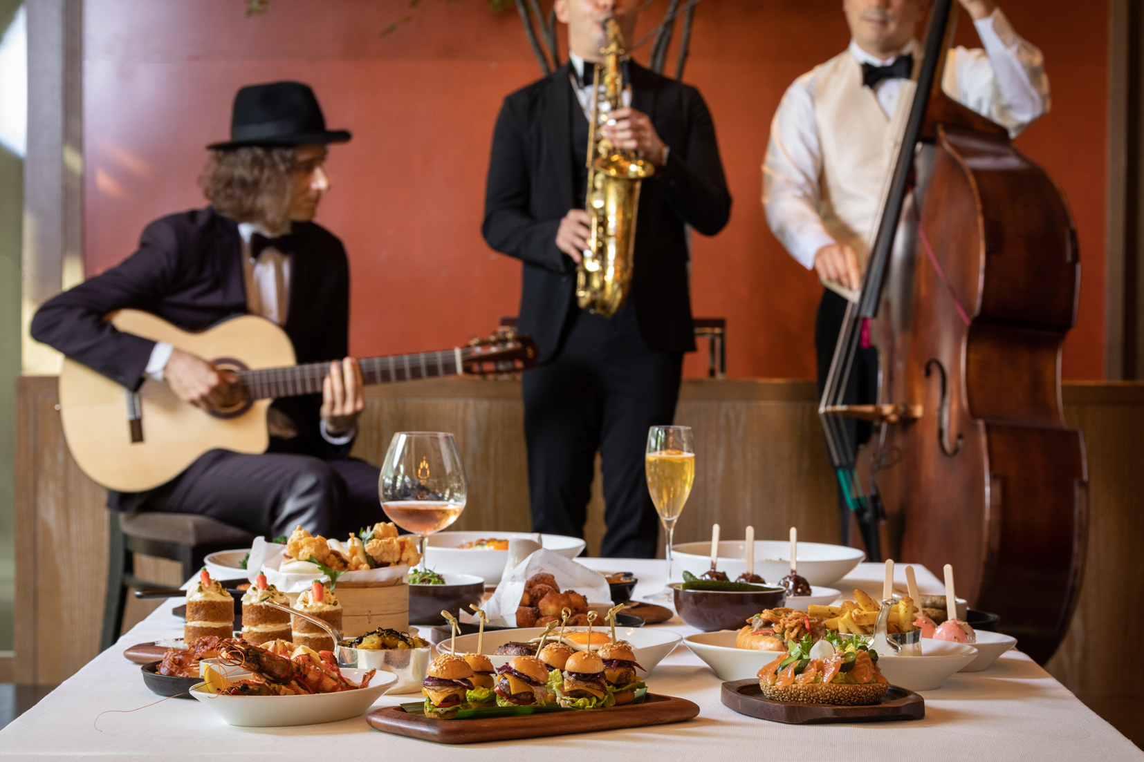 オークドア店内写真 料理