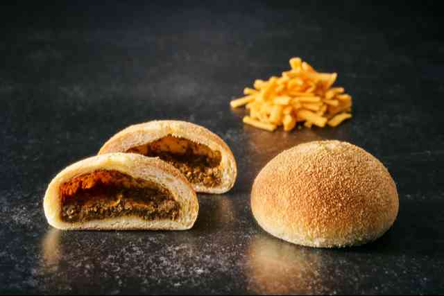 チーズカレーパン 2026