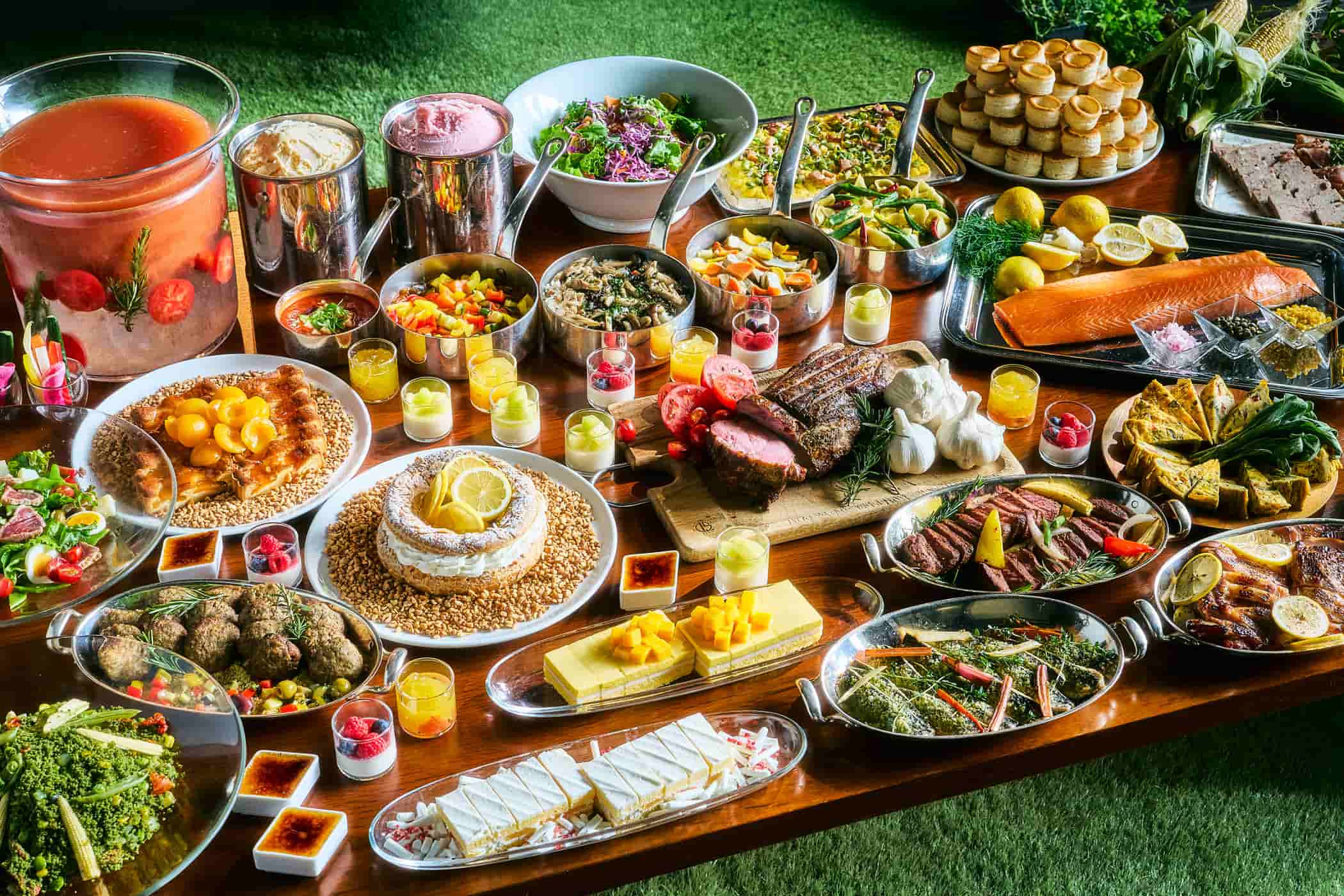 サマー プロヴァンス ランチビュッフェ ～約30種の季節のお料理とスイーツをお好きなだけ