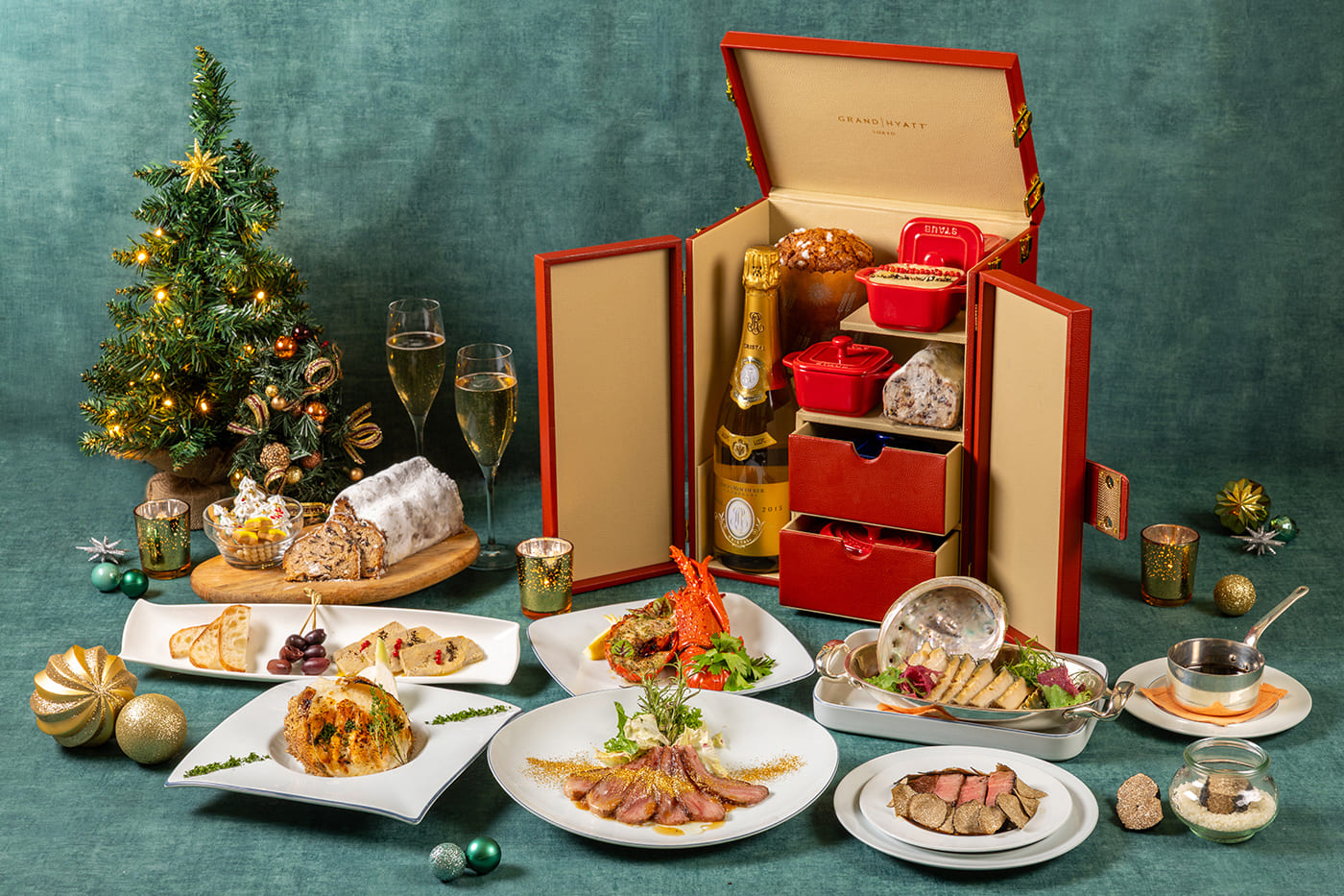 ホテルメイドのスイーツを楽しむクリスマスハンパー2026