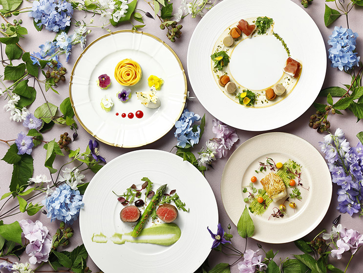 CUISINE & CAKES