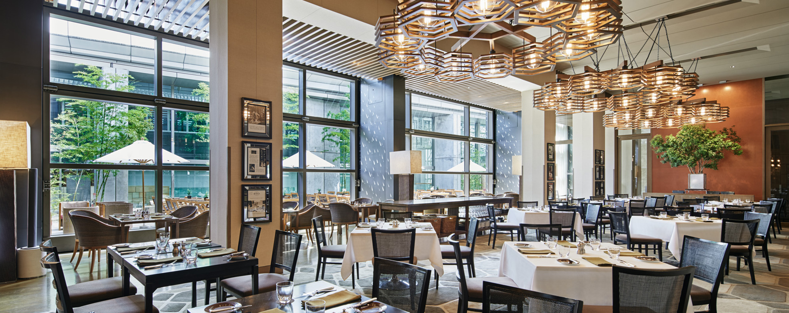 Restaurants & Bars