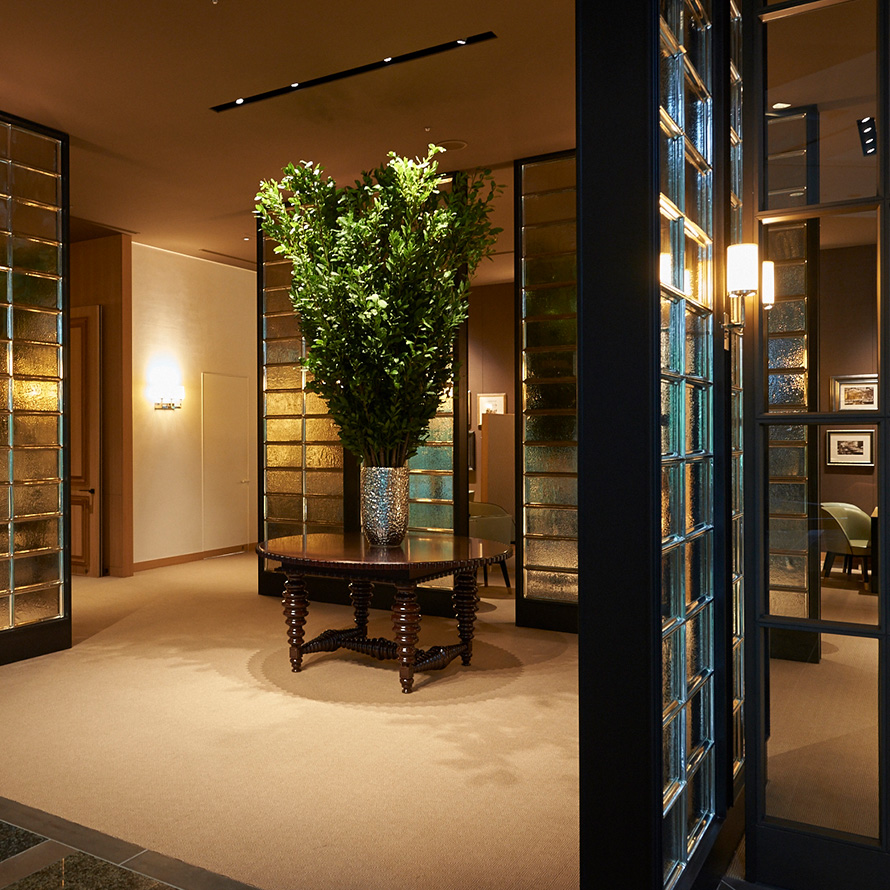 「セレブレイト」への行き方