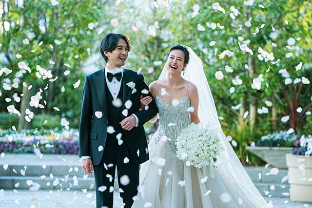 グランド ハイアット 東京 ウエディング　チャペルガーデン　フラワーシャワー 2025