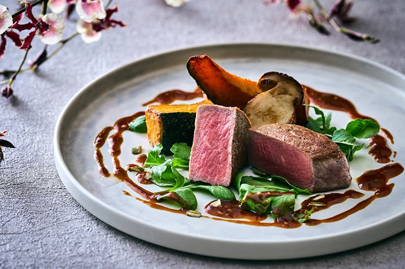 フェアの試食会で出されるお肉料理イメージ